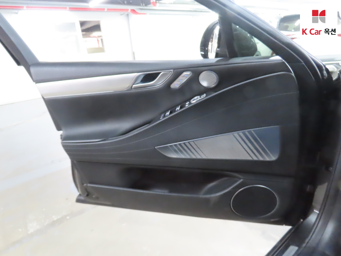 Genesis G80 - 8