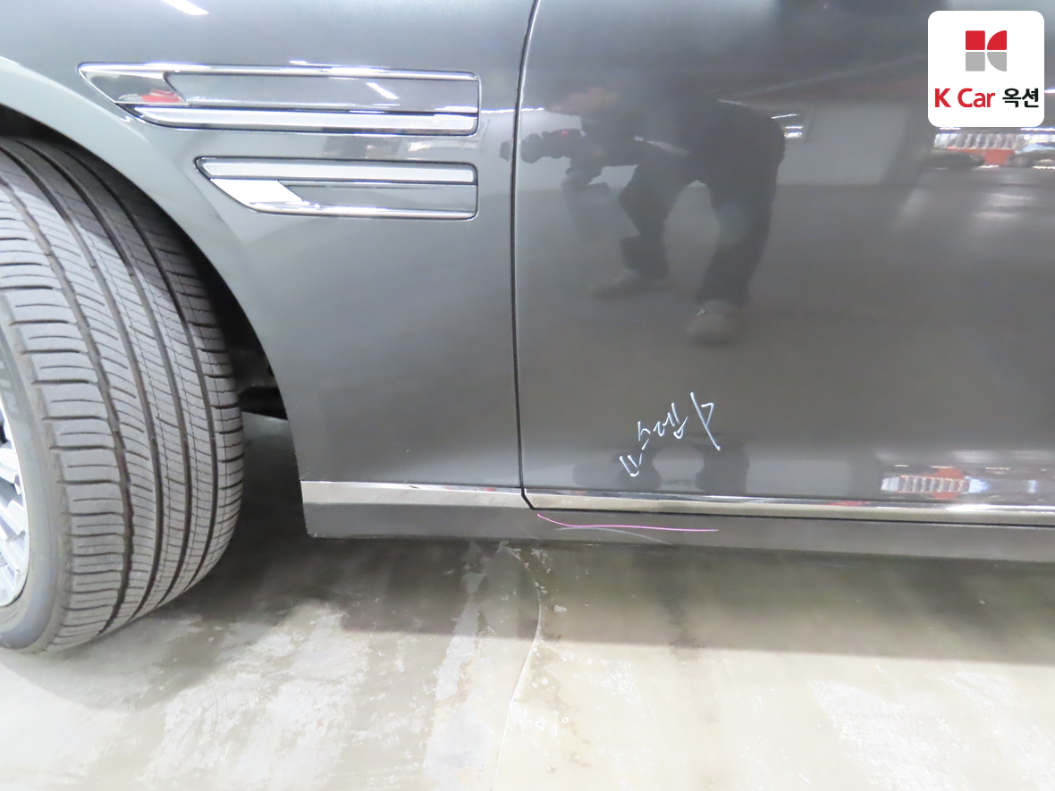 Genesis G80 - 40