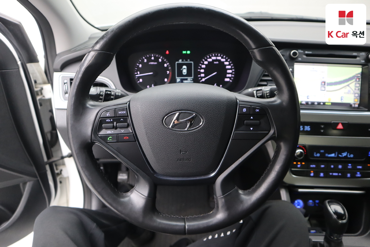 Hyundai Sonata - 10