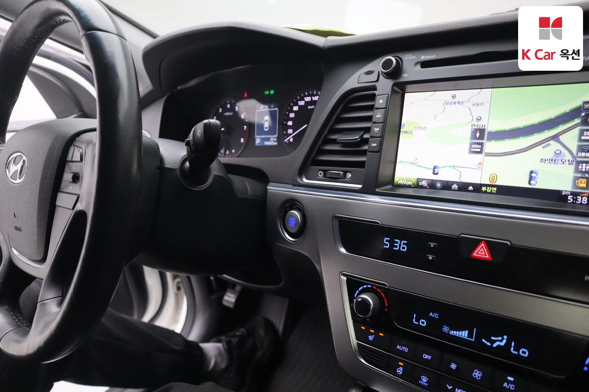 Hyundai Sonata - 11
