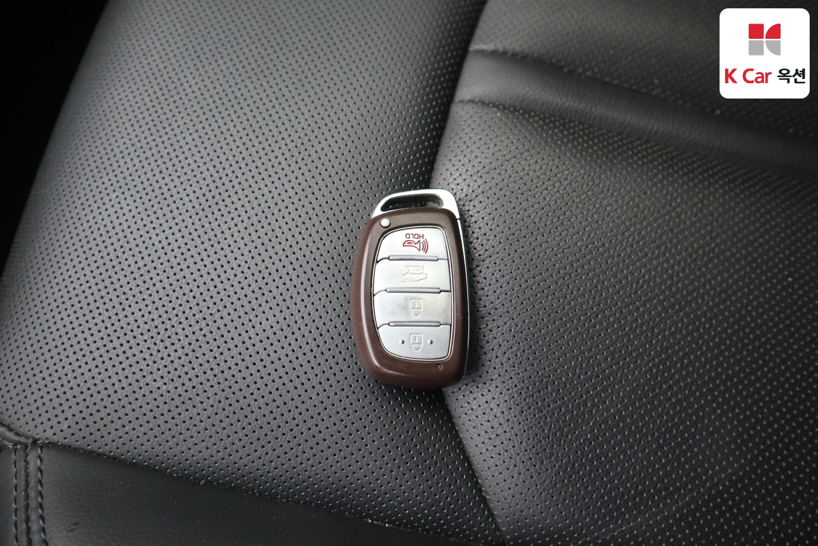 Hyundai Sonata - 17