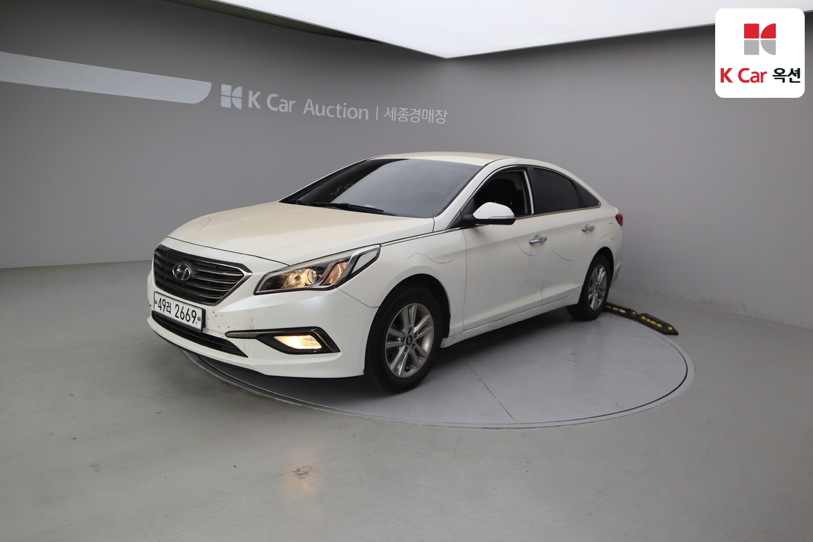 Hyundai Sonata - 1