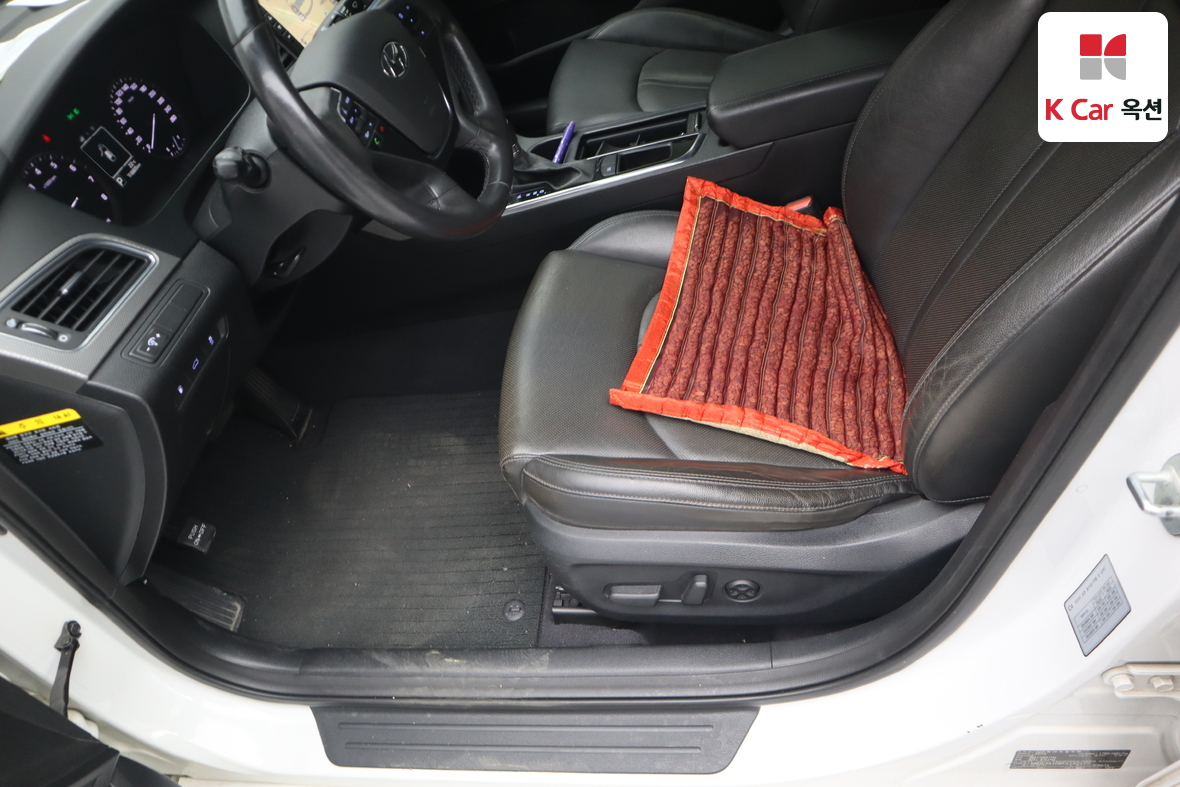 Hyundai Sonata - 20