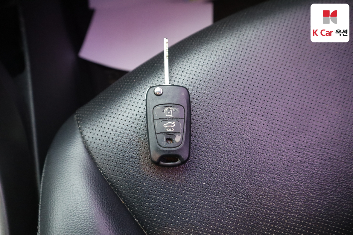 Hyundai Elantra - 17