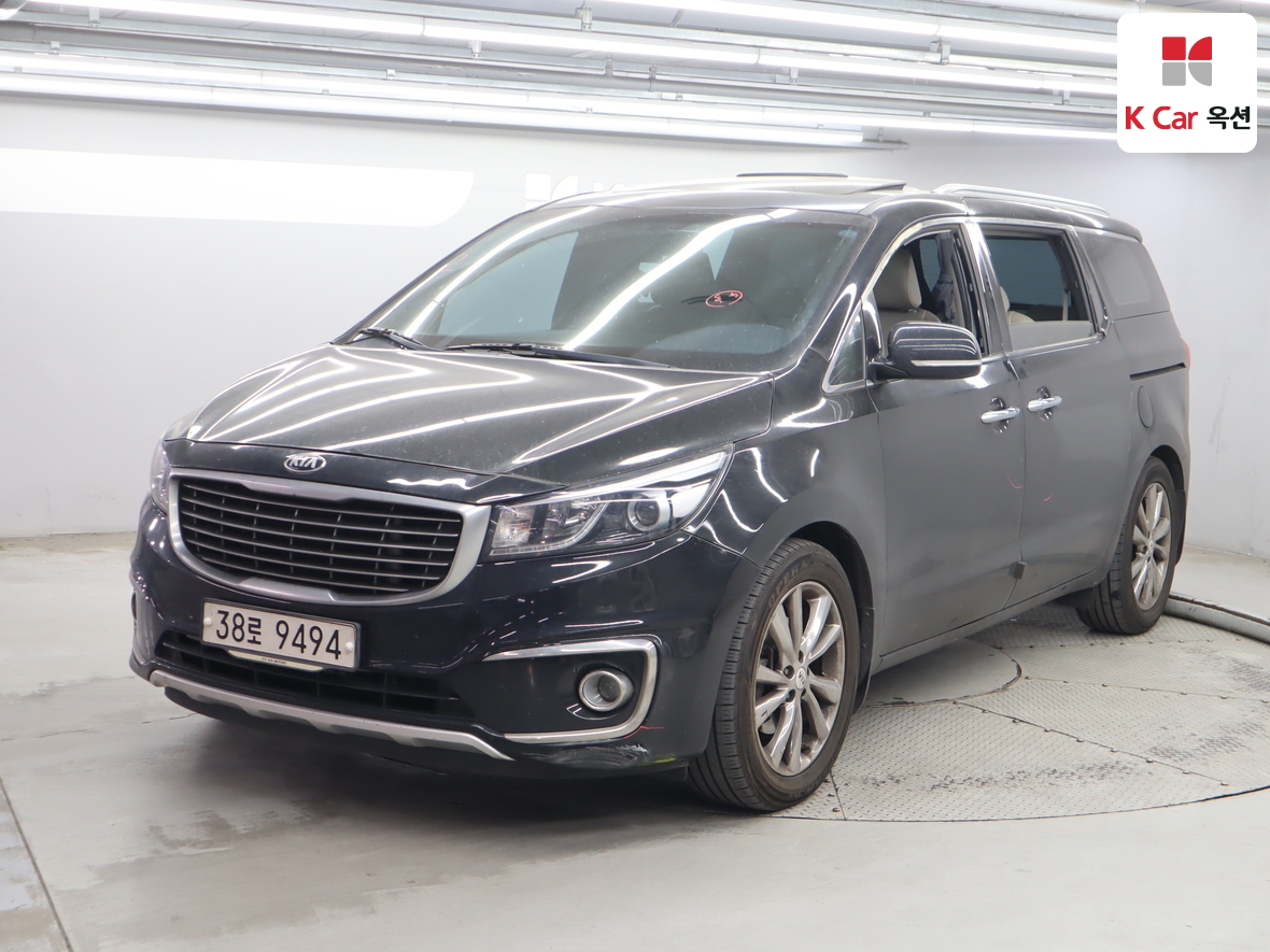 Kia New Carnival - 1