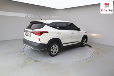 2021 - kia seltos