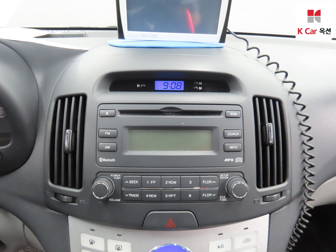 Hyundai Elantra 2009 - Image 15