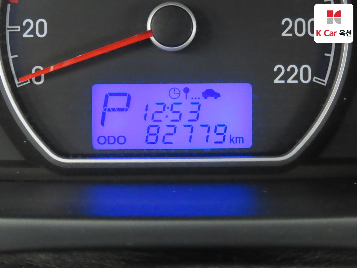 Hyundai Elantra 2009 - Image 4