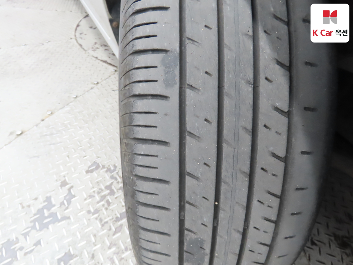 Hyundai Elantra 2009 - Image 33