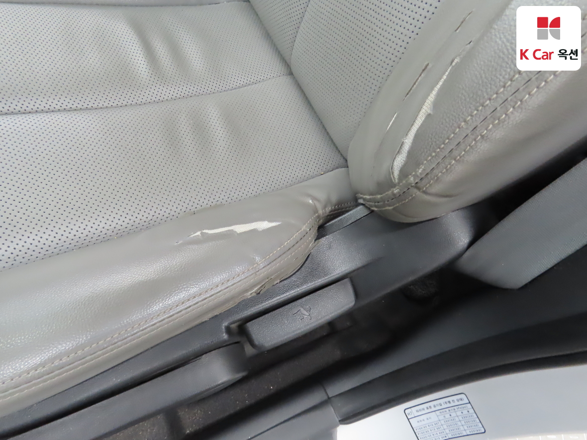 Hyundai Elantra 2009 - Image 20