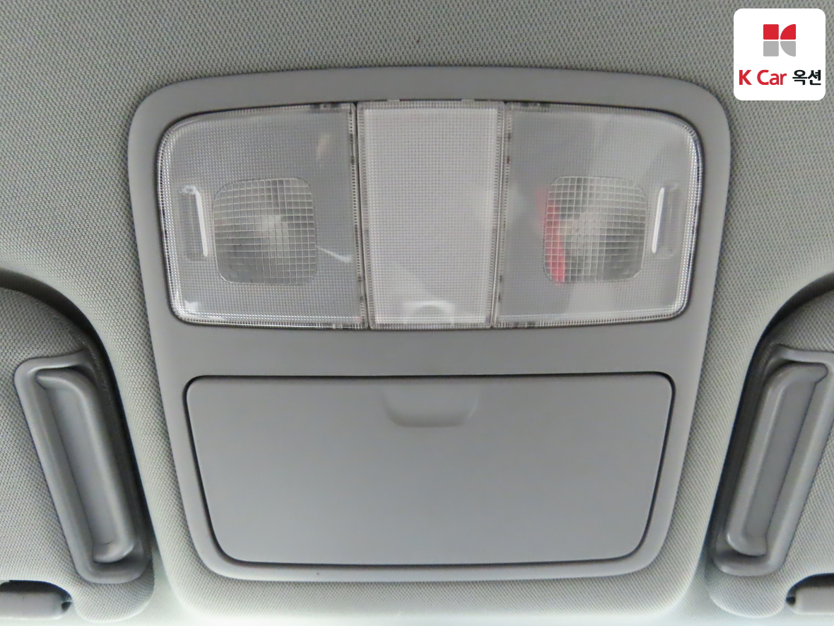 Hyundai Elantra 2009 - Image 12