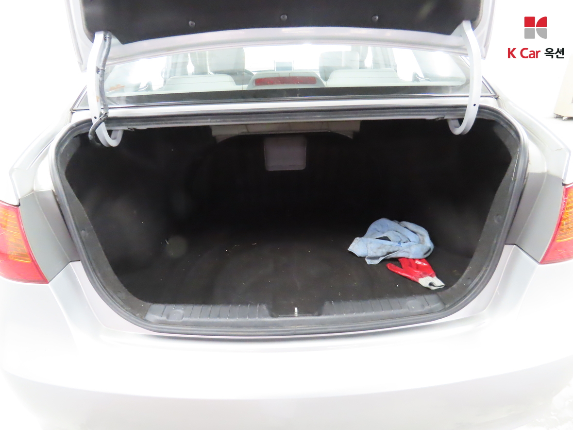 Hyundai Elantra 2009 - Image 26