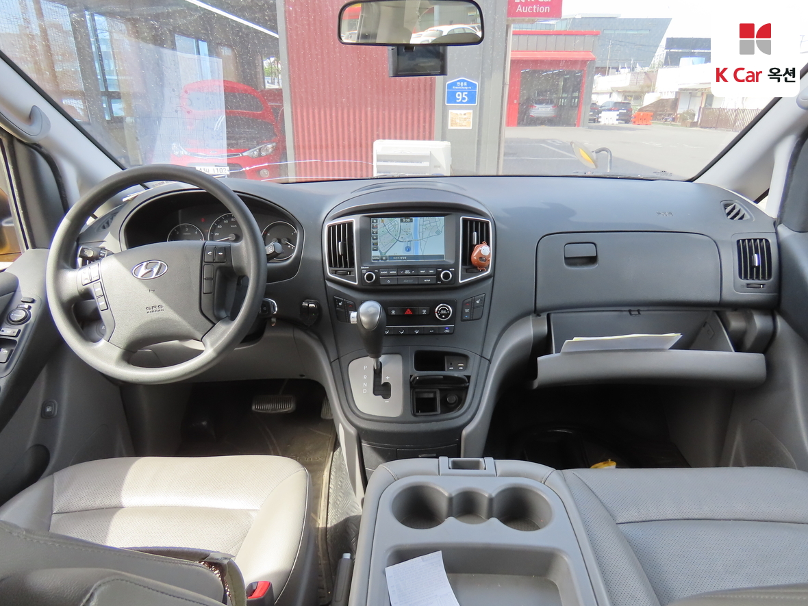 هيونداي جراند ستاريكس 2019 - صورة 3