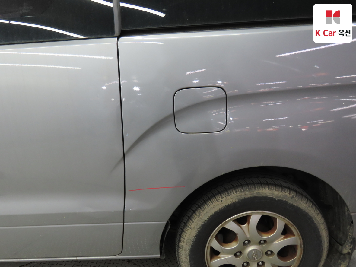 هيونداي جراند ستاريكس 2011 - صورة 42