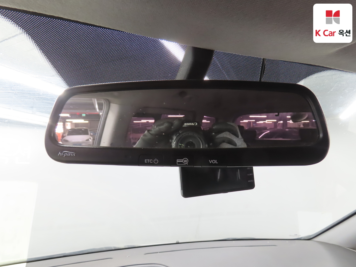 هيونداي جراند ستاريكس 2011 - صورة 13