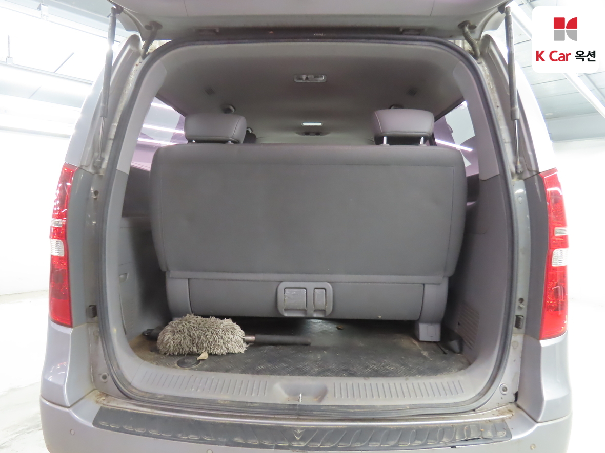 هيونداي جراند ستاريكس 2011 - صورة 26