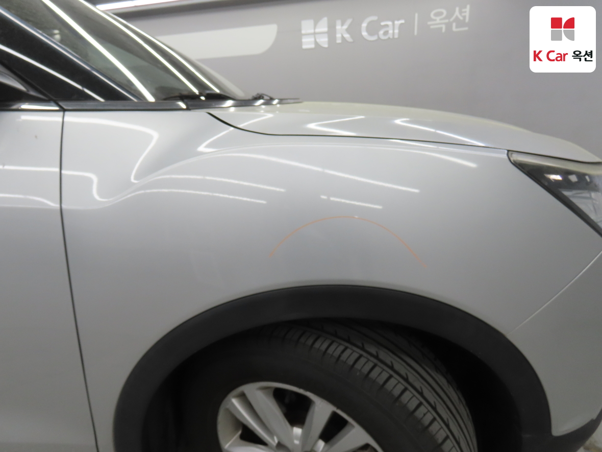 KG Mobility Tivoli 2015 - Image 41