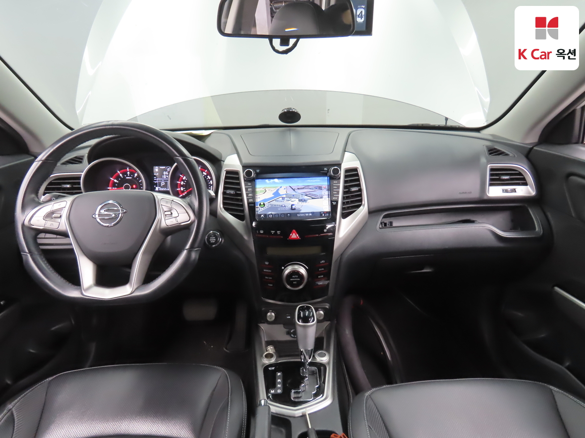 KG Mobility Tivoli 2015 - Image 3