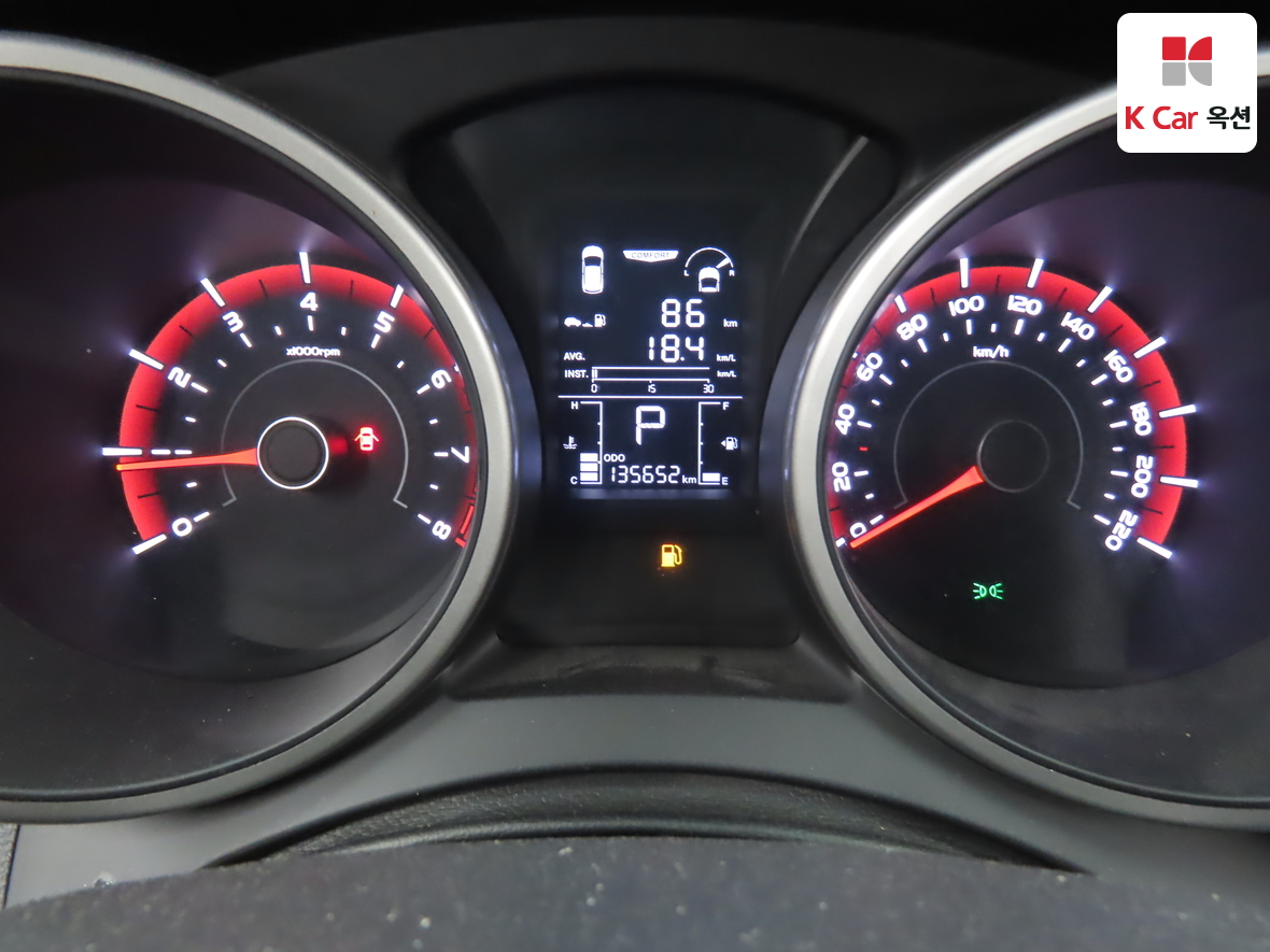KG Mobility Tivoli 2015 - Image 5