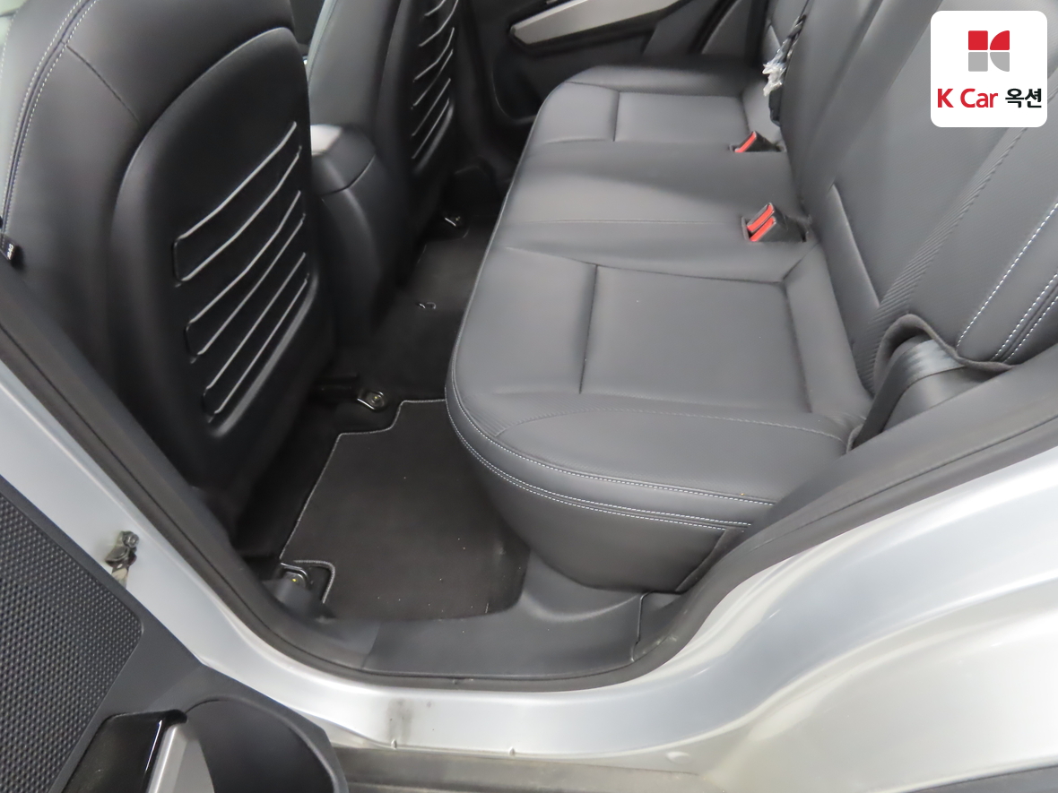 KG Mobility Tivoli 2015 - Image 24