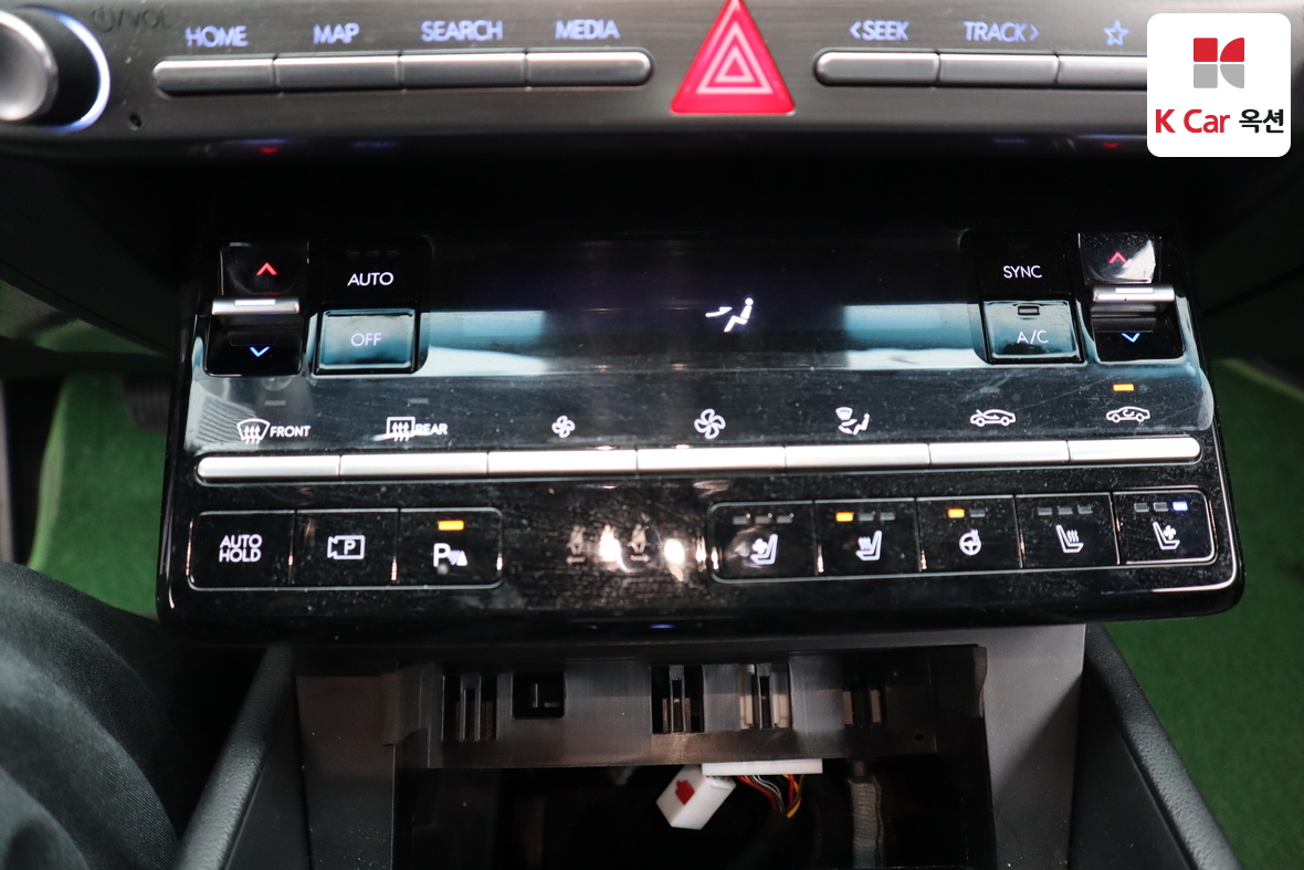 Hyundai Grandeur - 16