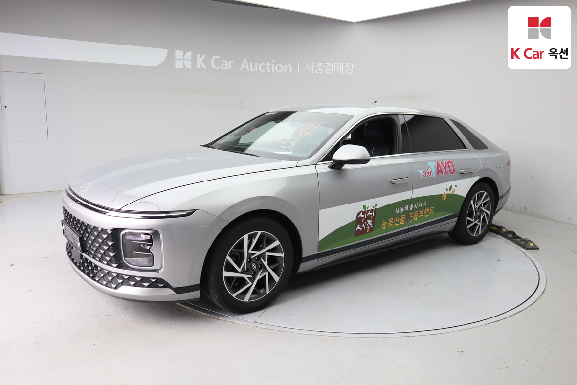 Hyundai Grandeur - 1
