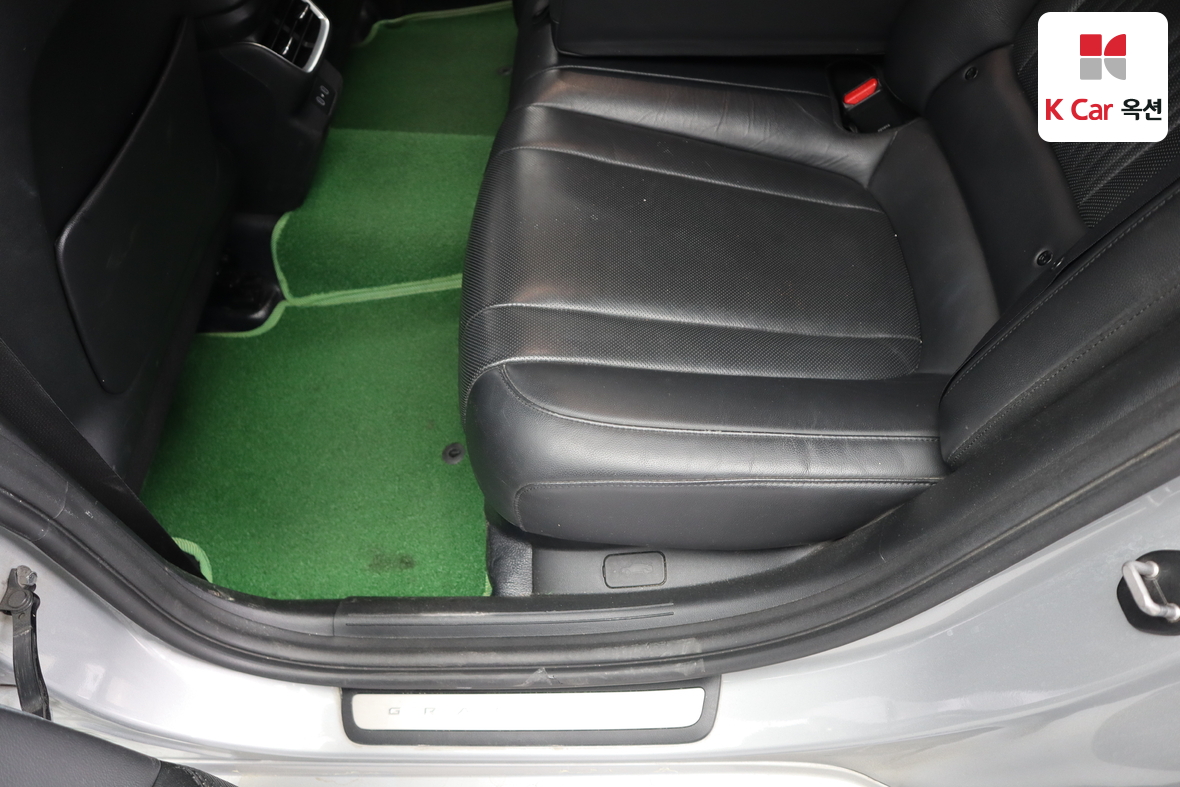 Hyundai Grandeur - 24
