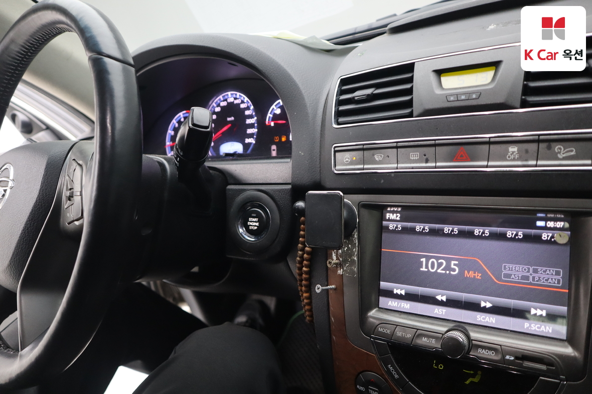 KG Mobility Rexton - 11