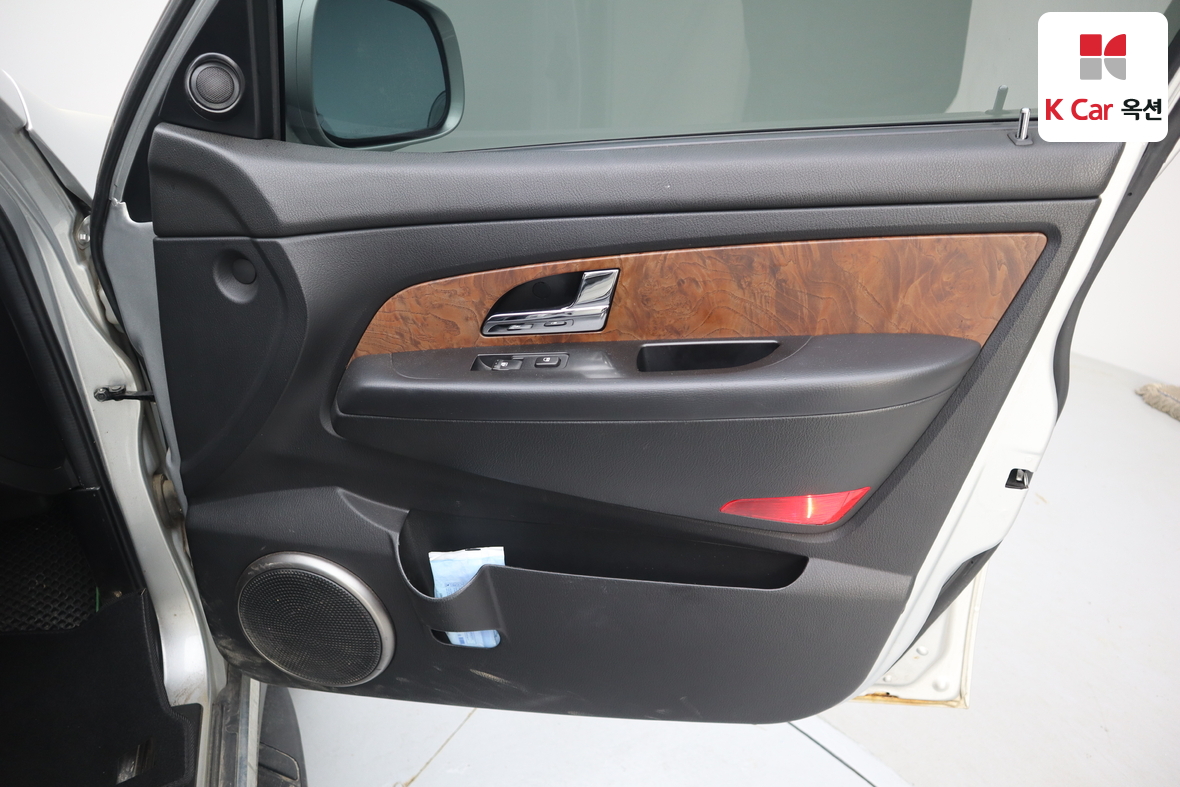 KG Mobility Rexton - 28