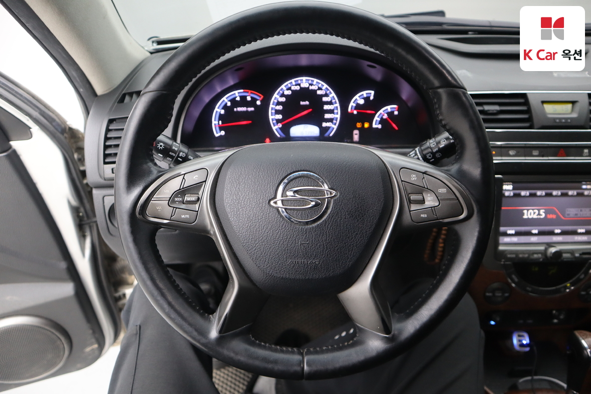 KG Mobility Rexton - 10