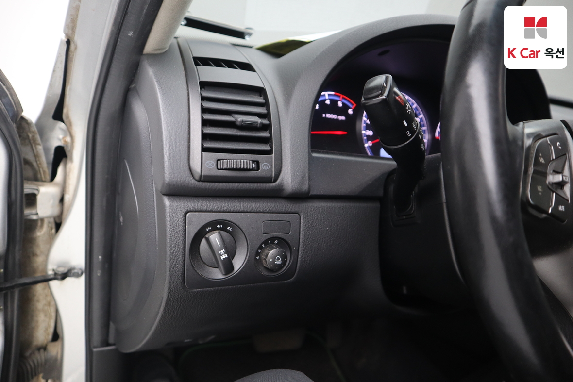 KG Mobility Rexton - 9
