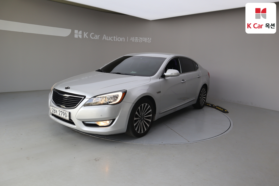 Kia K7 - 1