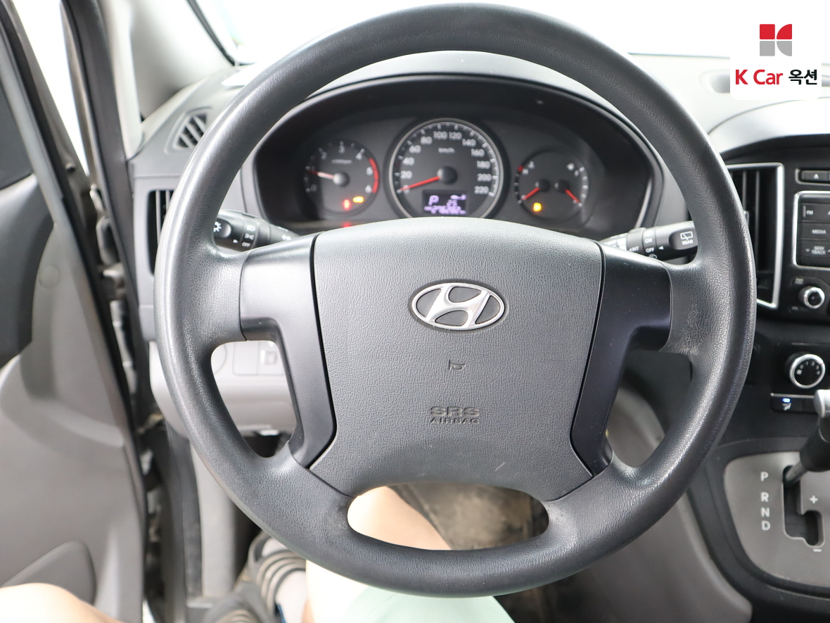 Hyundai Grand Starex - 10