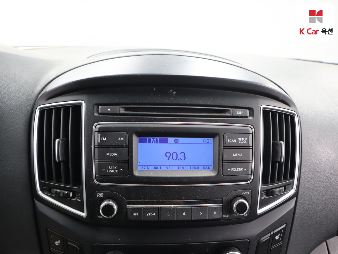 Hyundai Grand Starex - 14