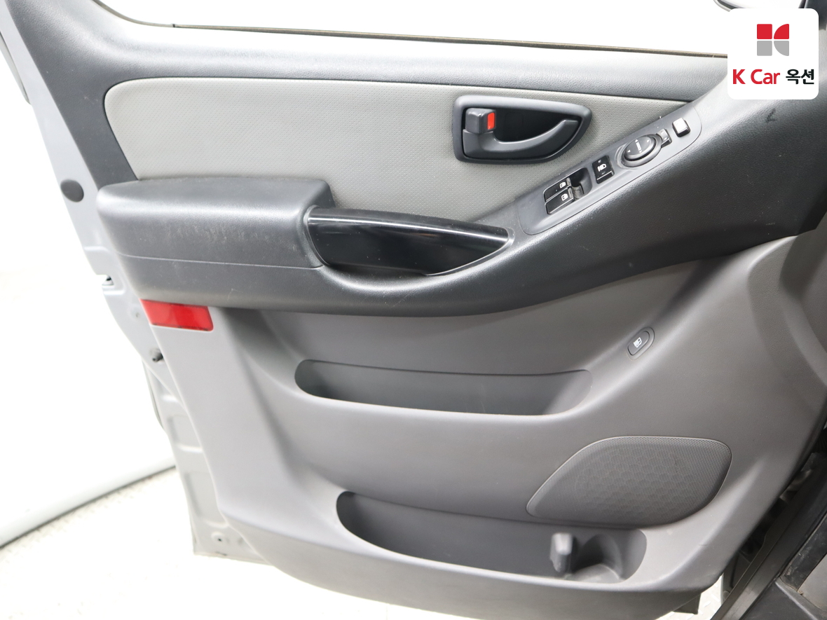 Hyundai Grand Starex - 8