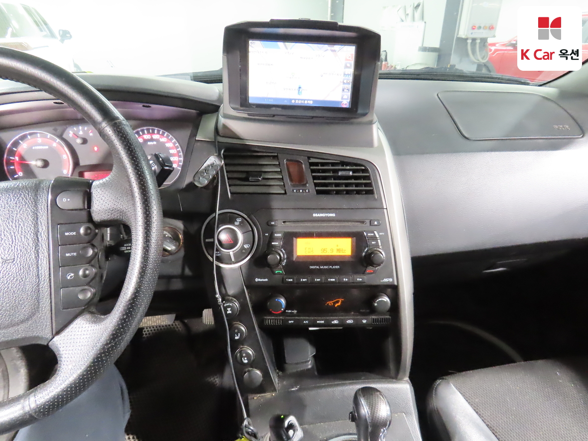 KG Mobility Korando Sports 2012 - Image 6