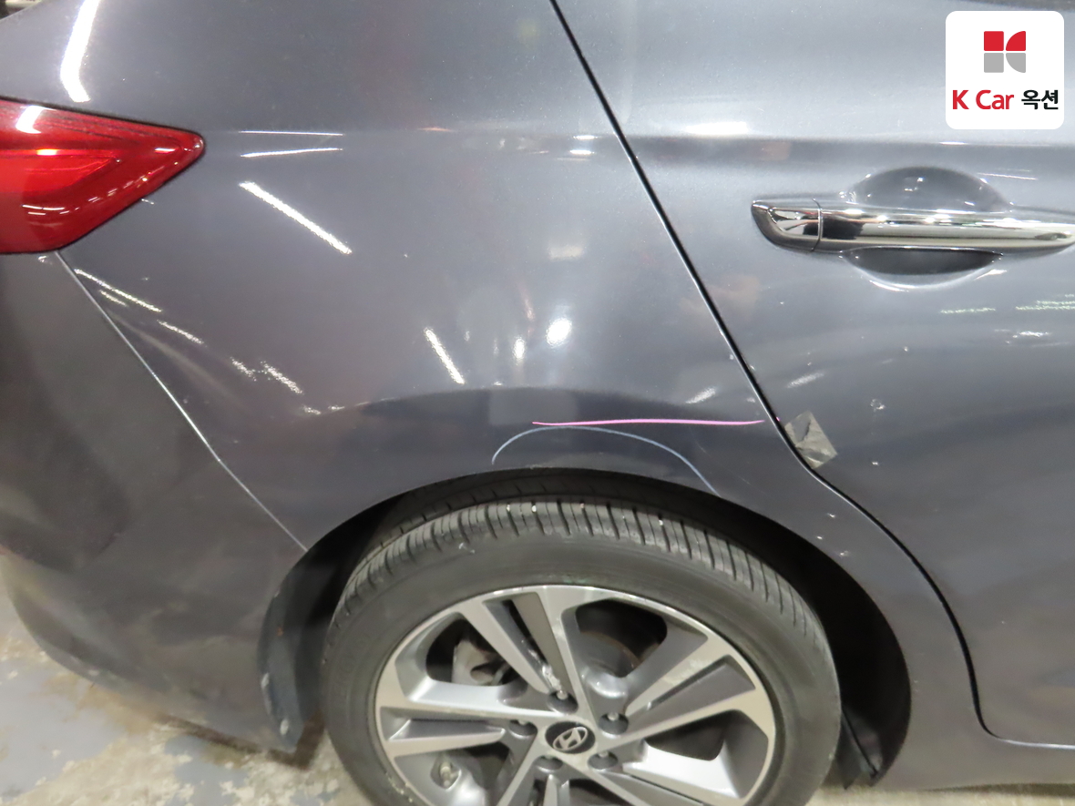 Hyundai Elantra 2017 - Image 40