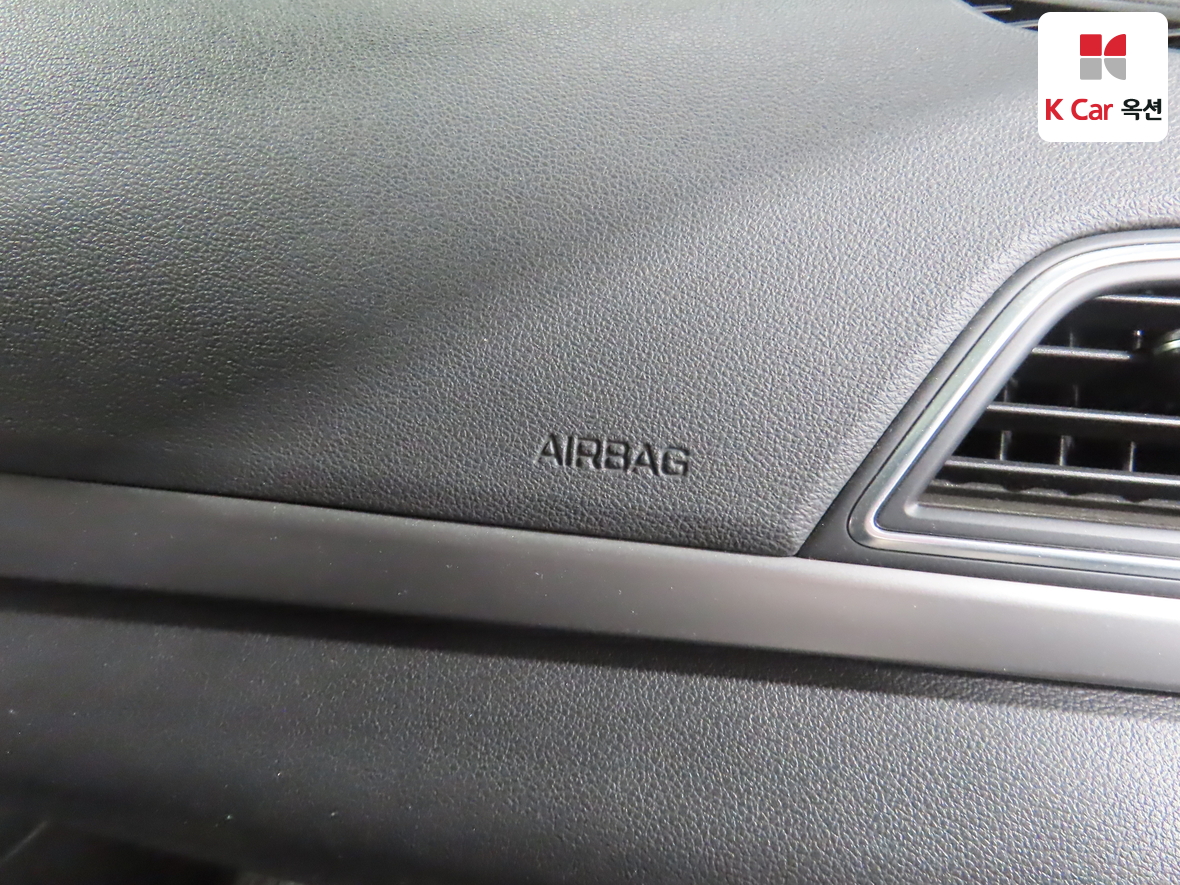Hyundai Elantra 2017 - Image 31