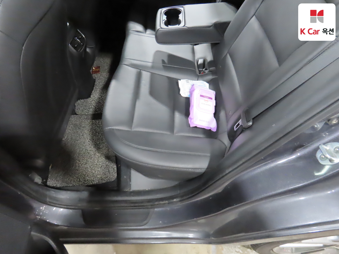 Hyundai Elantra 2017 - Image 24