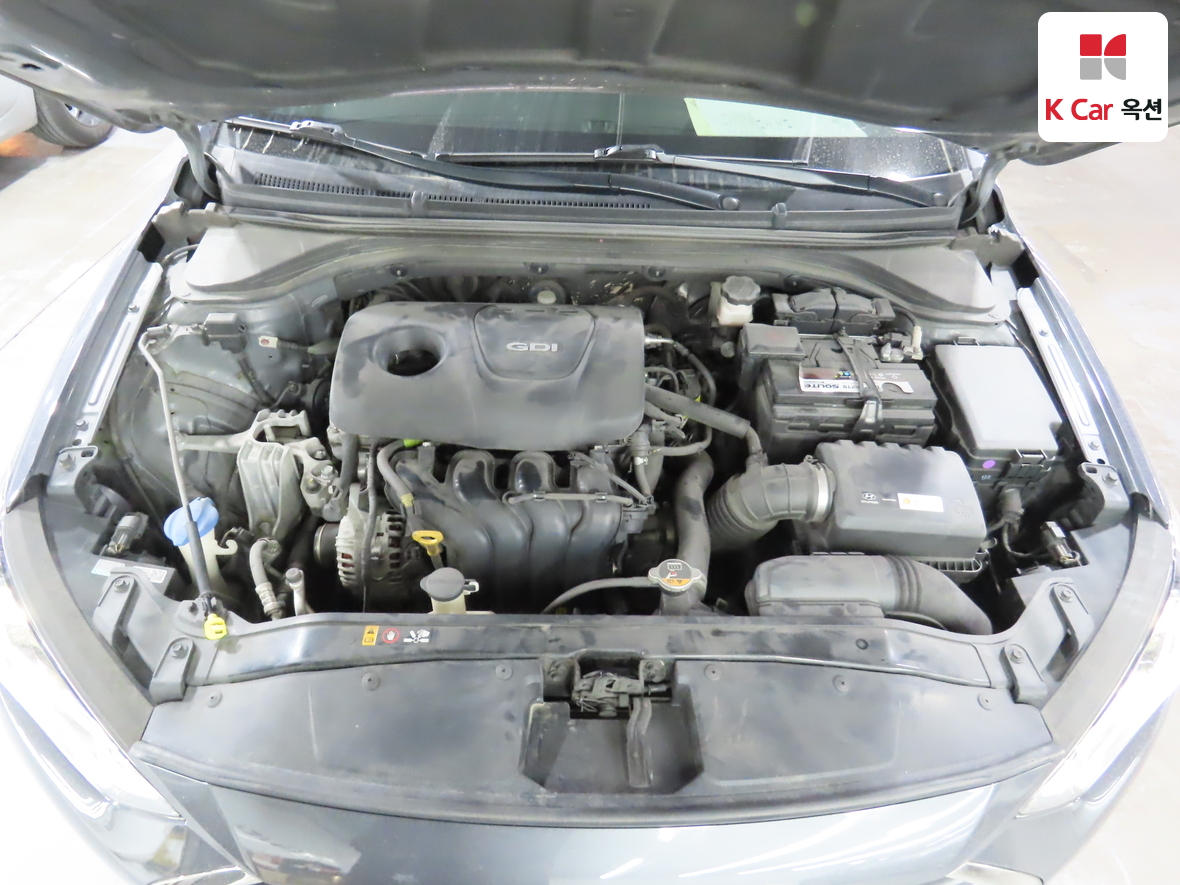 Hyundai Elantra 2017 - Image 33