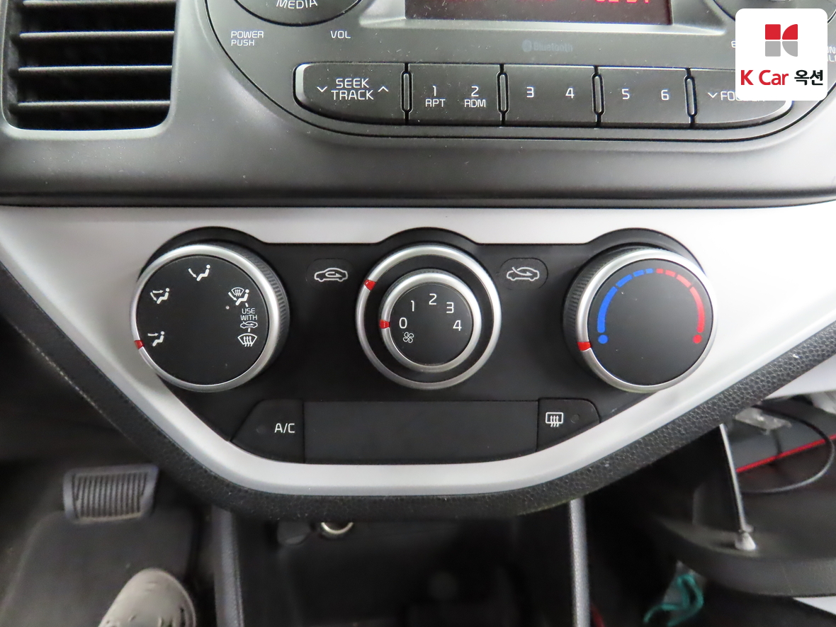 Kia Morning 2016 - Image 15