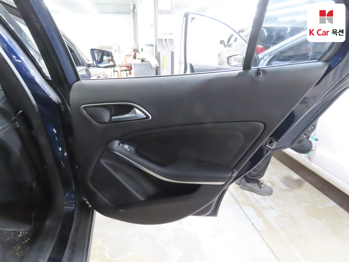 Mercedes-Benz GLA-Class - 32