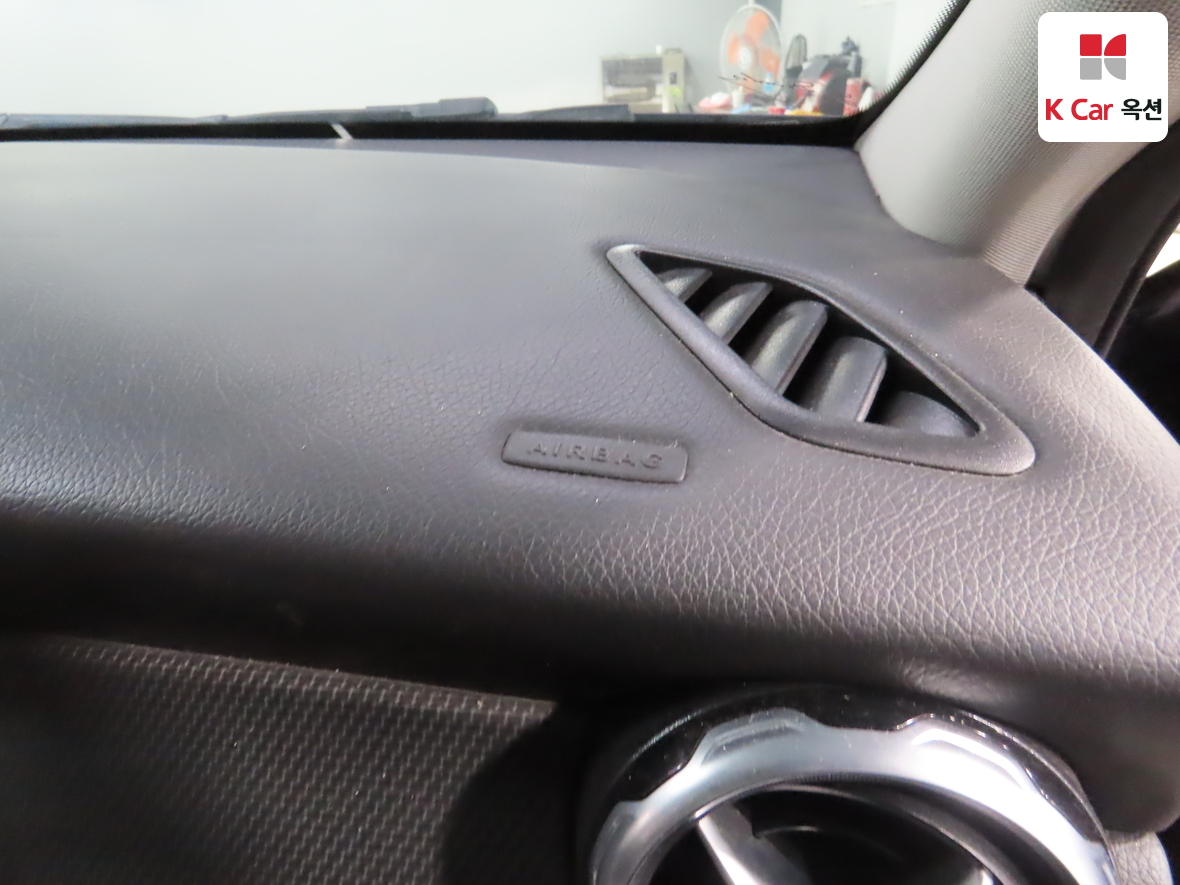 Mercedes-Benz GLA-Class - 36