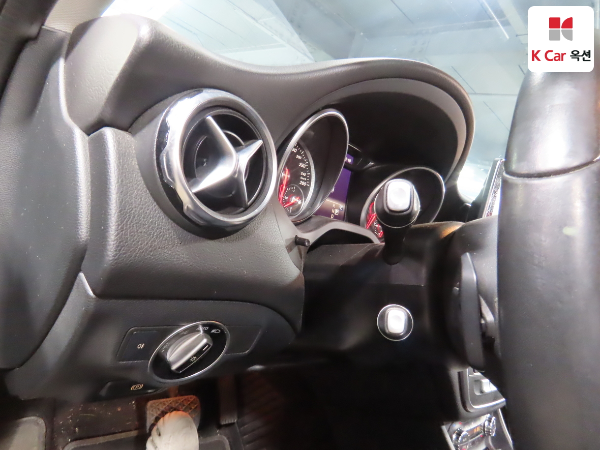 Mercedes-Benz GLA-Class - 9