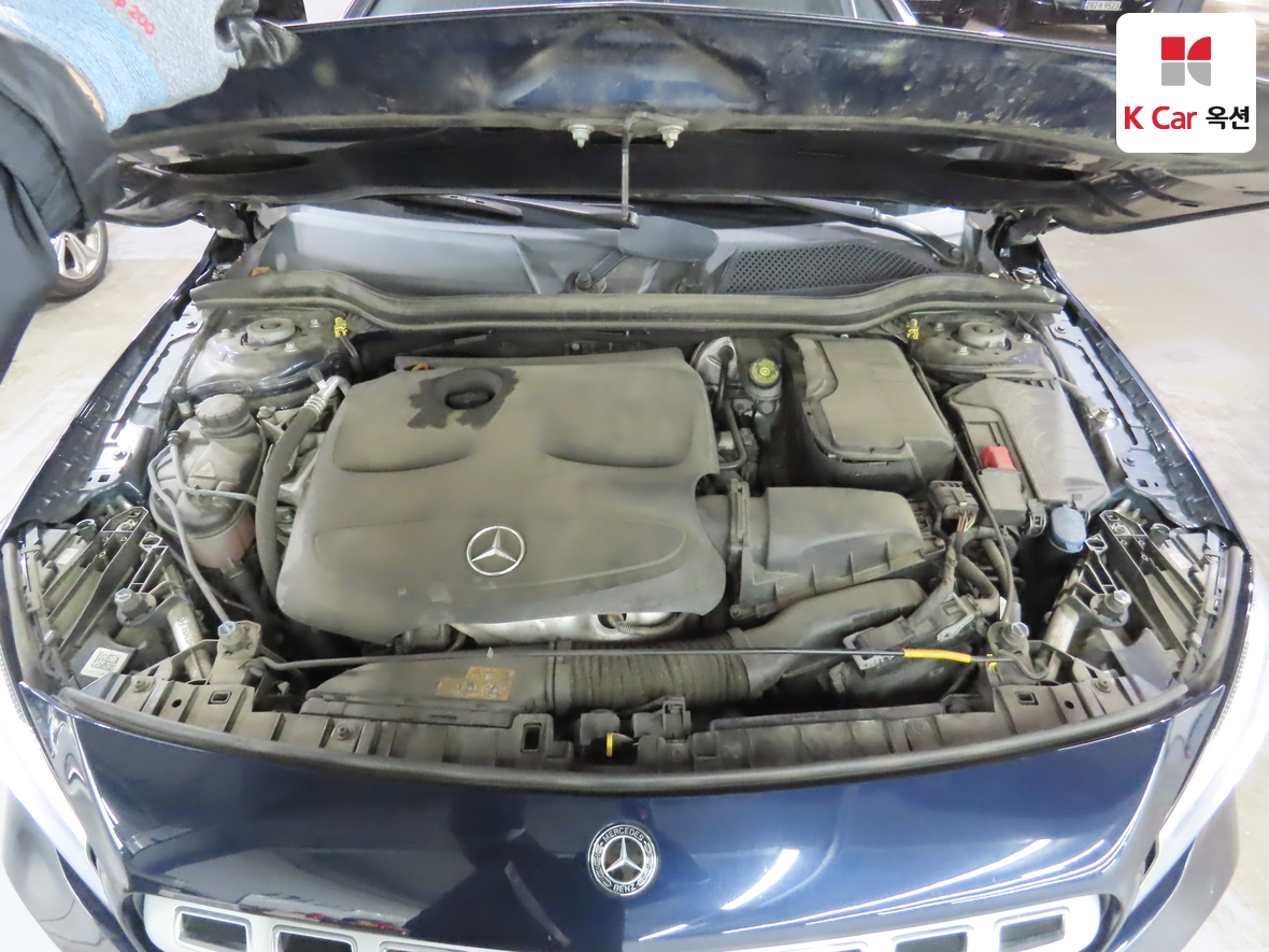 Mercedes-Benz GLA-Class - 38