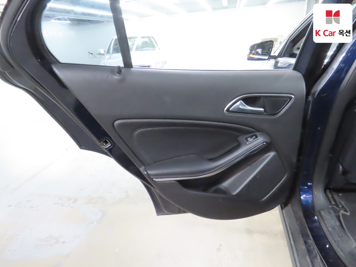 Mercedes-Benz GLA-Class - 26