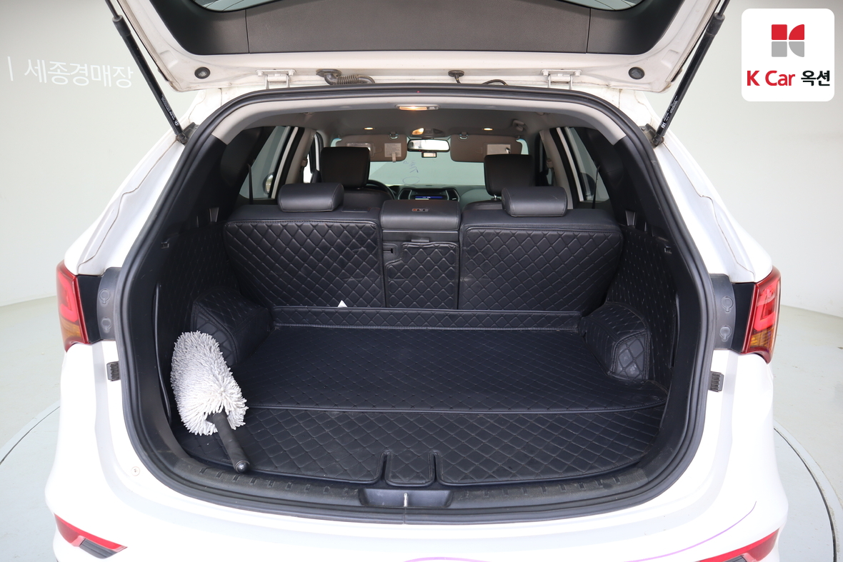 Hyundai Santa Fe - 24
