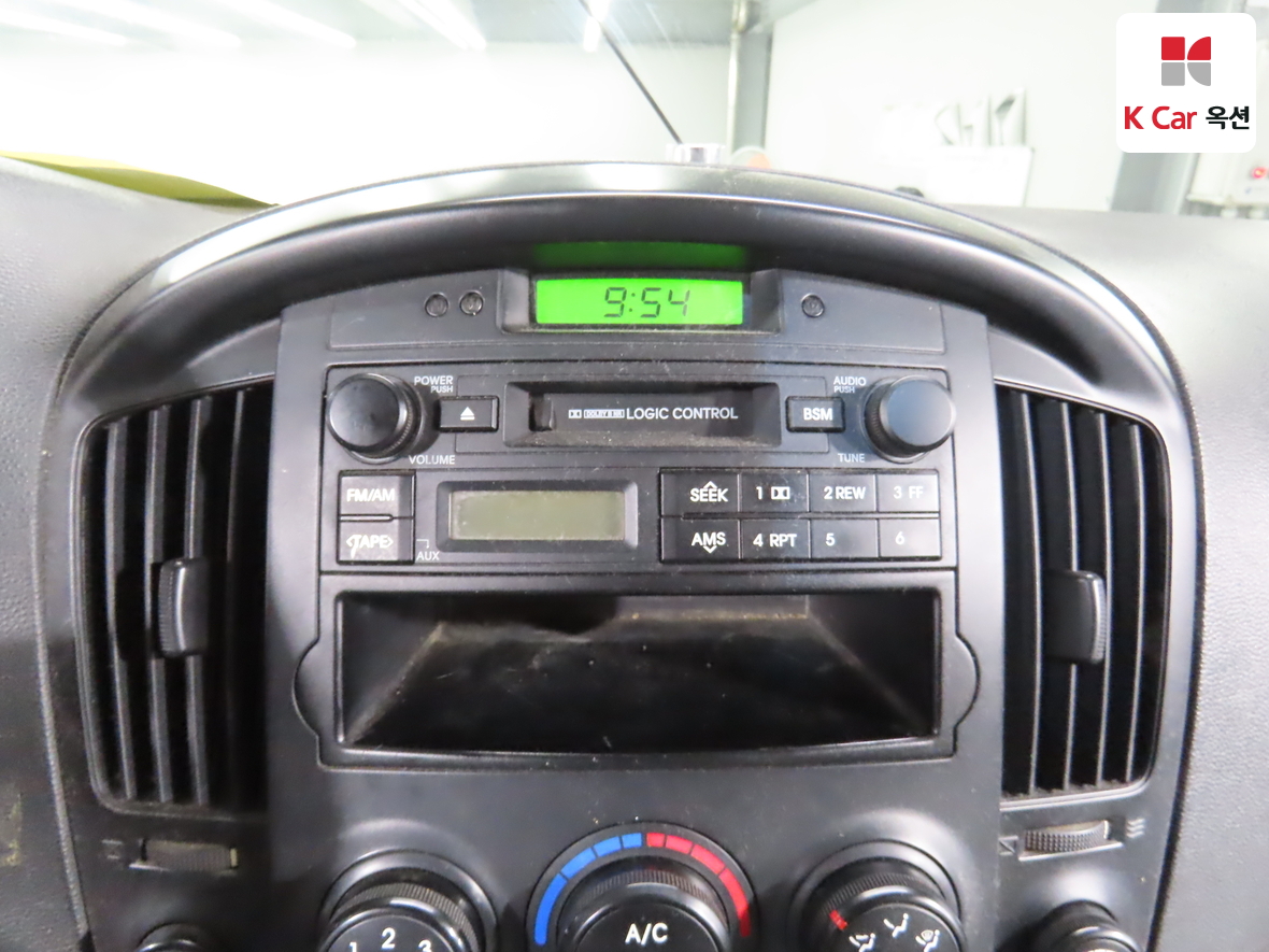 Hyundai Grand Starex - 14