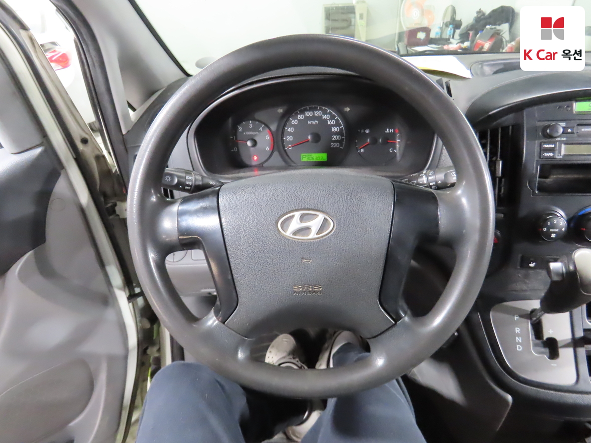 Hyundai Grand Starex - 10