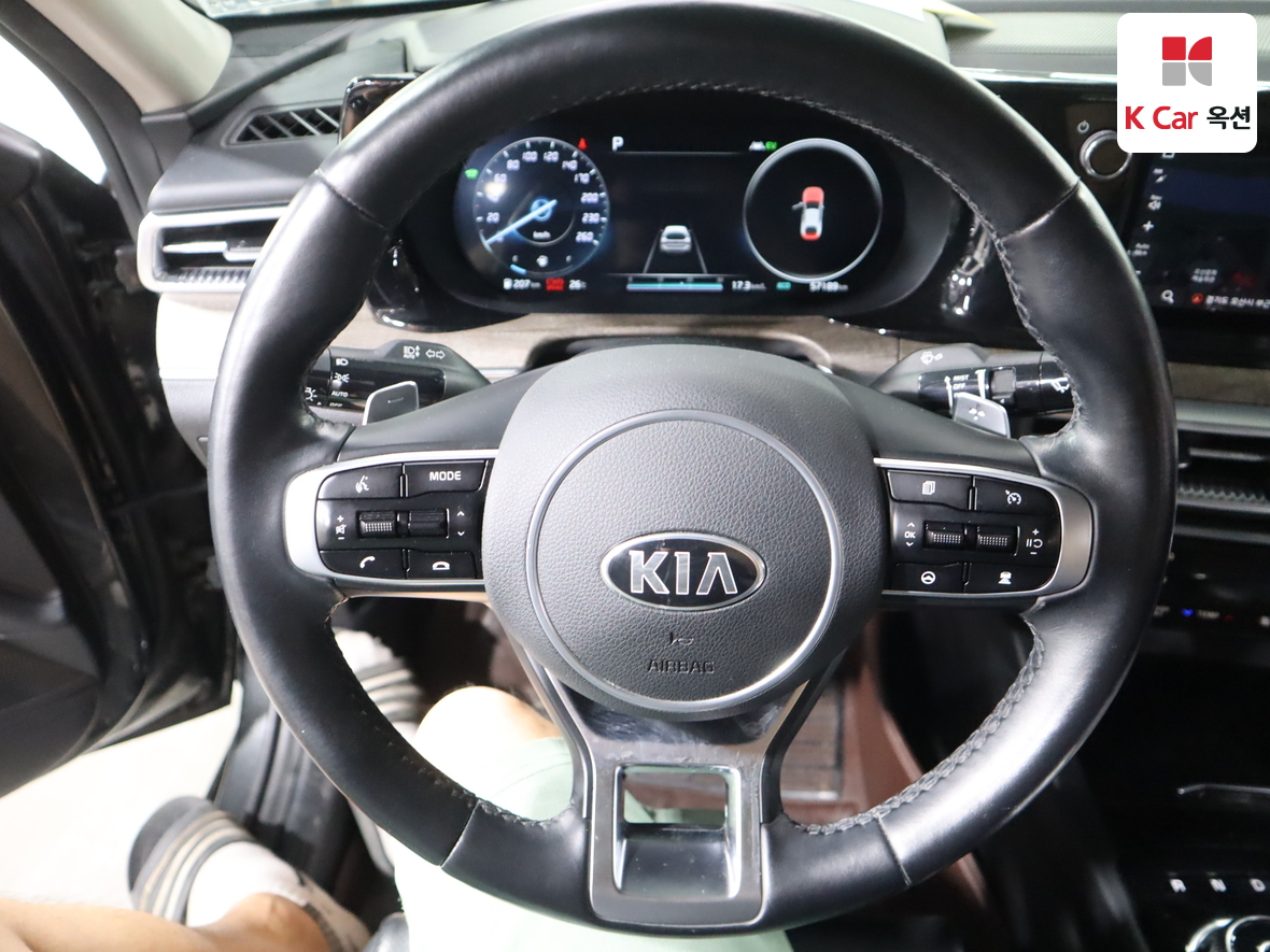 Kia K5 - 10